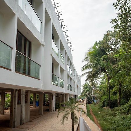 Mistral By The Sea Aparthotel บีนอลิม ภายนอก รูปภาพ