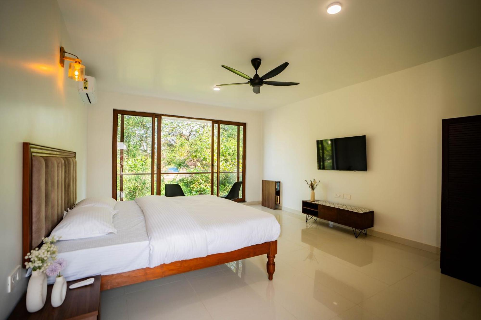 Mistral By The Sea Aparthotel บีนอลิม ภายนอก รูปภาพ